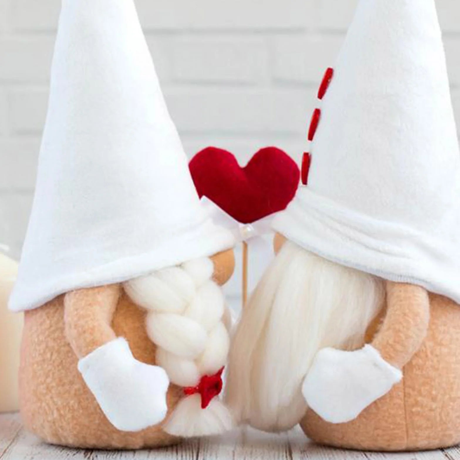 2PCS Valentines Day Gnome Plush Decorations -Mr and Mrs Handmake Scandinavian Tomte for Valentine'S Day Table Elf Gnomes Decor, Stuffed Plushie Decor,Sweet Valentines Day Gifts