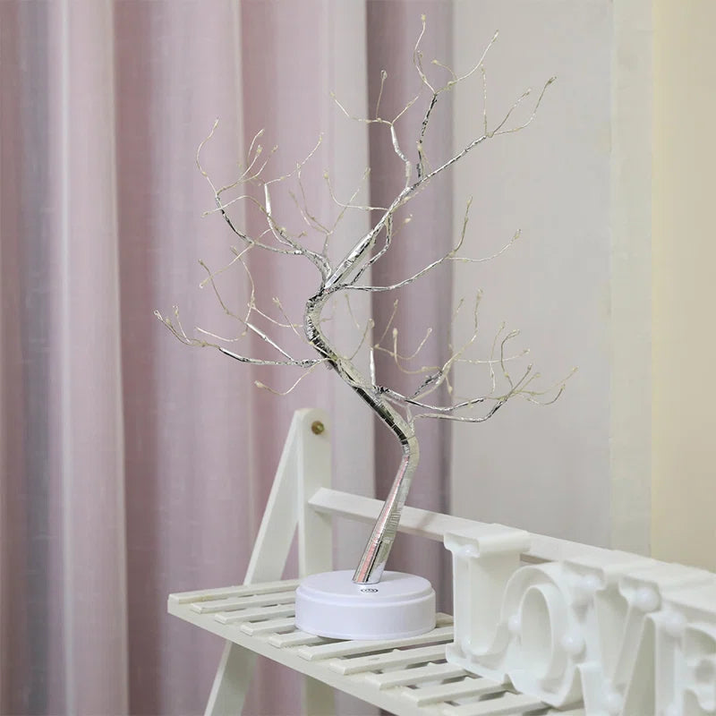 Jerrie Adjustable USB Desk Lamp