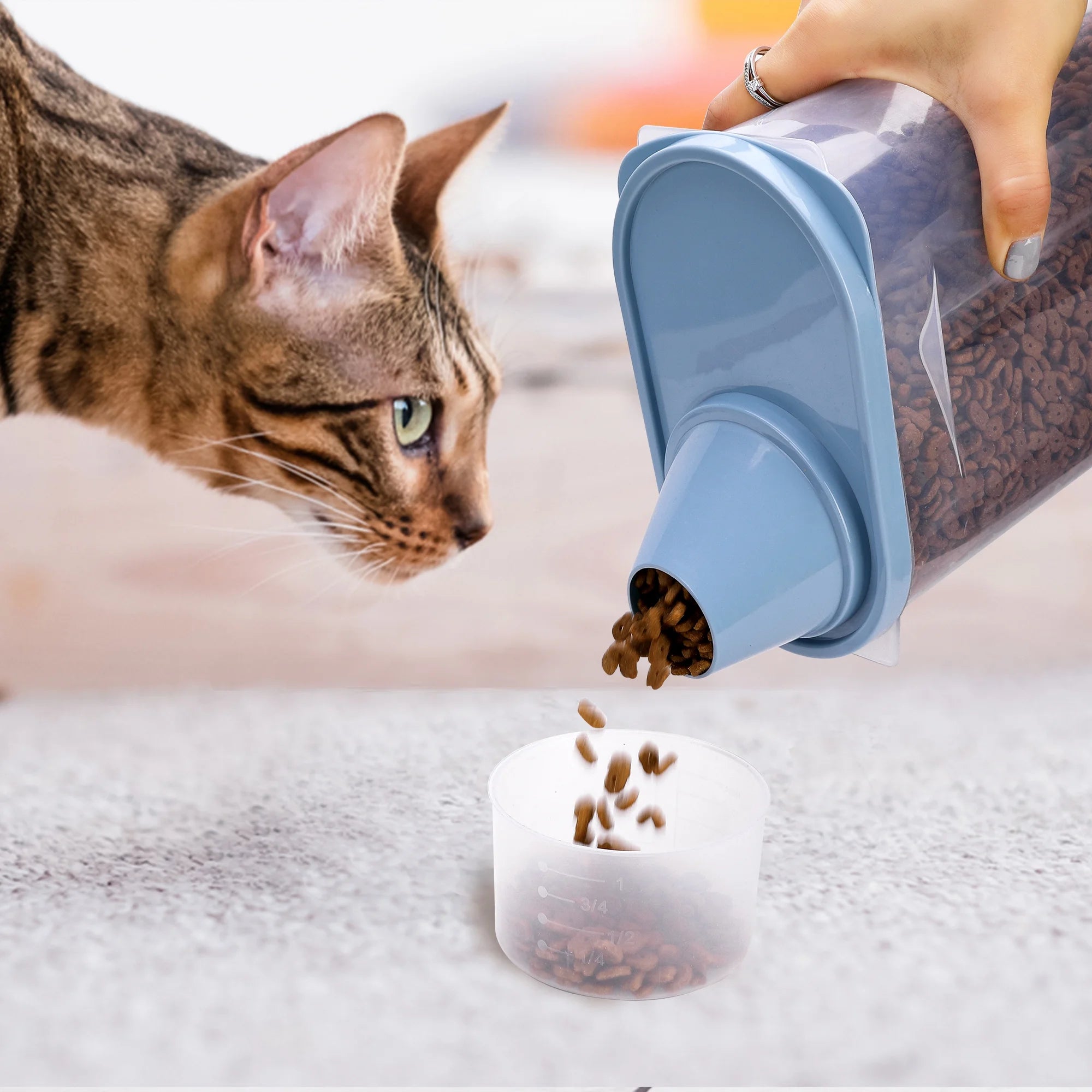 Pet Food Container Dog Cat Food Storage with Measuring Cup  2 Pack 2Lb/2.5L